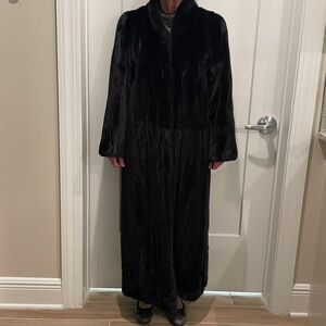 Furs by Robert Genuine Natural Black Pearl Ranch Mink Coat